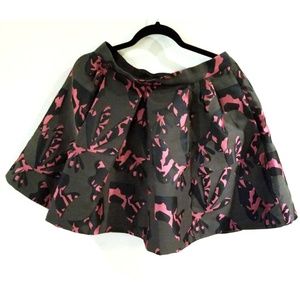 Banana Republic Puffy Skirt